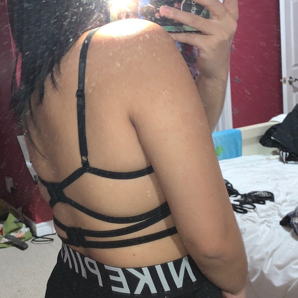 *SOLD* Black Lace Lingerie Set - Picture 2 of 6